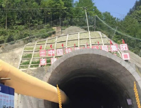 FRAS (flame retardant and anti-static) tunnel ventilation duct for underground project(图3)