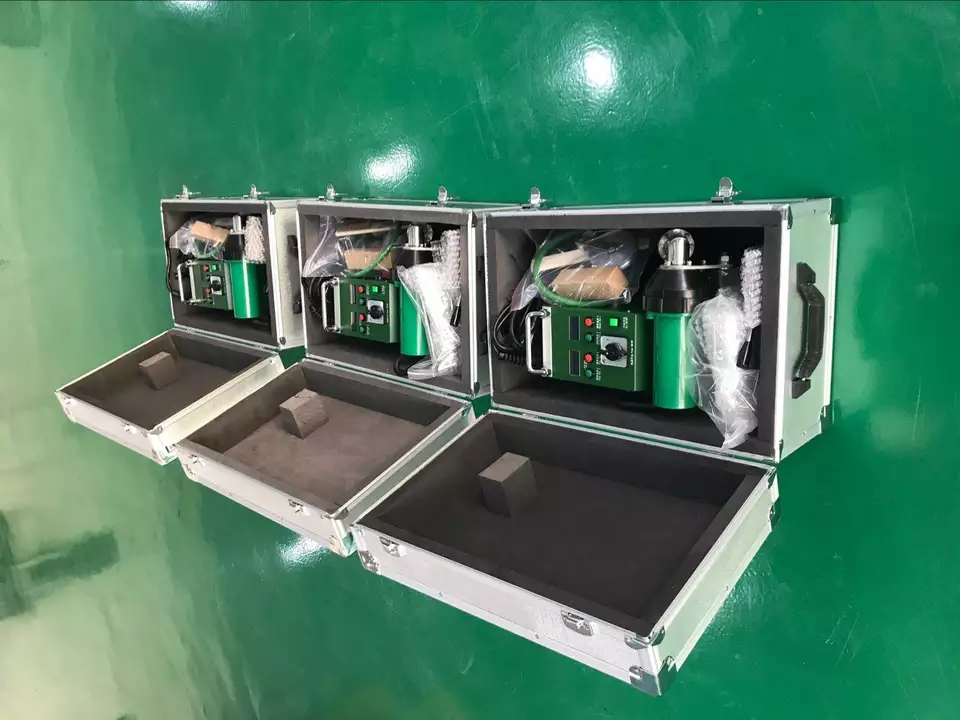 Automatic Hot Air Welding Machine for PVC Material/PVC Tarpaulin Splicing(图2) Automatic Hot Air Welding Machine for PVC Material/PVC Tarpaulin Splicing(图2)