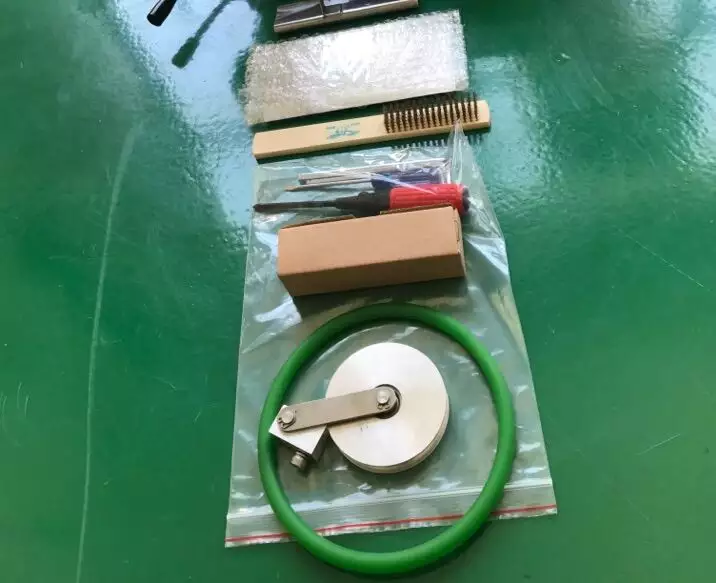 Automatic Hot Air Welding Machine for PVC Material/PVC Tarpaulin Splicing(图1) Automatic Hot Air Welding Machine for PVC Material/PVC Tarpaulin Splicing(图1)