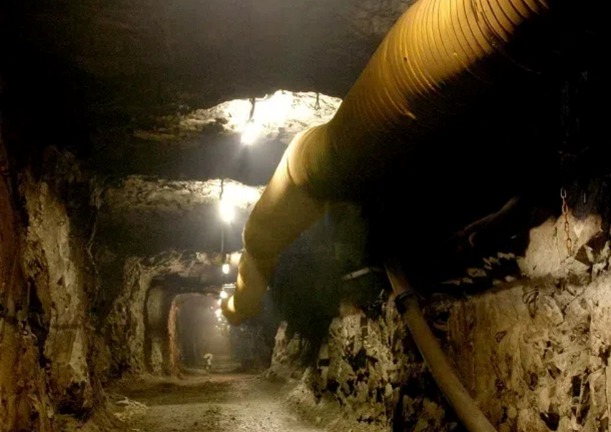 Anti-cold flame Retardant Spiral Ventilation Duct for Tunnel(图2) Anti-cold flame Retardant Spiral Ventilation Duct for Tunnel(图2)